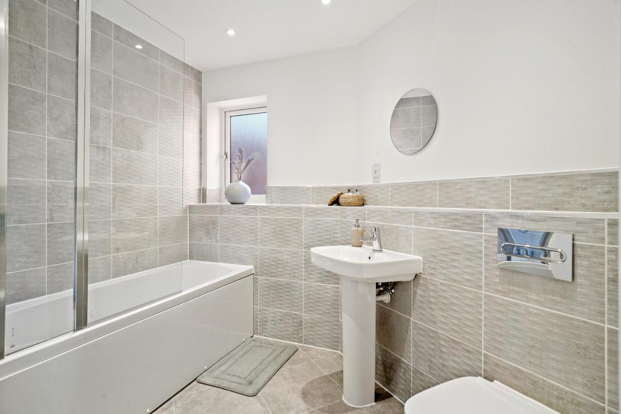 Luxury Apartment At Holt House Μίλτον Κέινς Εξωτερικό φωτογραφία