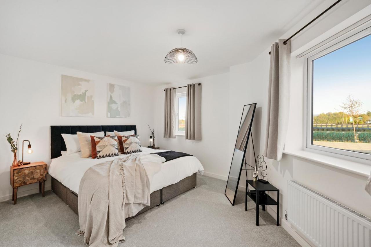 Luxury Apartment At Holt House Μίλτον Κέινς Εξωτερικό φωτογραφία