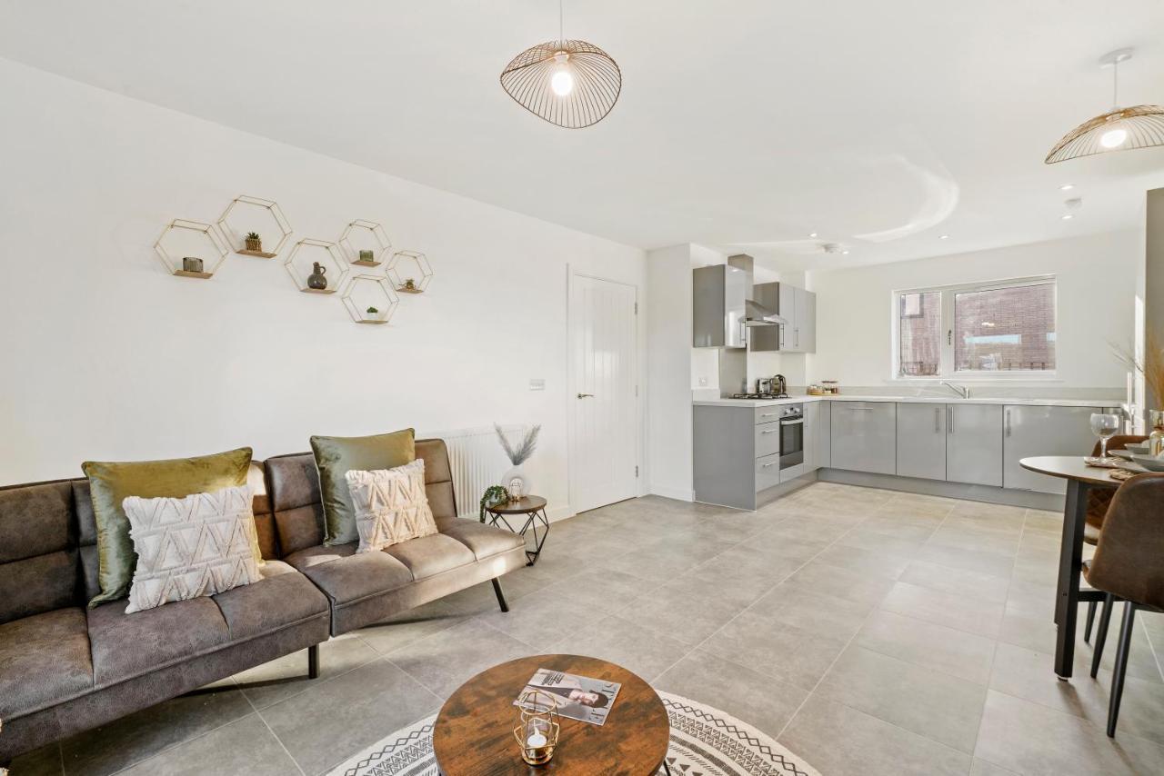 Luxury Apartment At Holt House Μίλτον Κέινς Εξωτερικό φωτογραφία